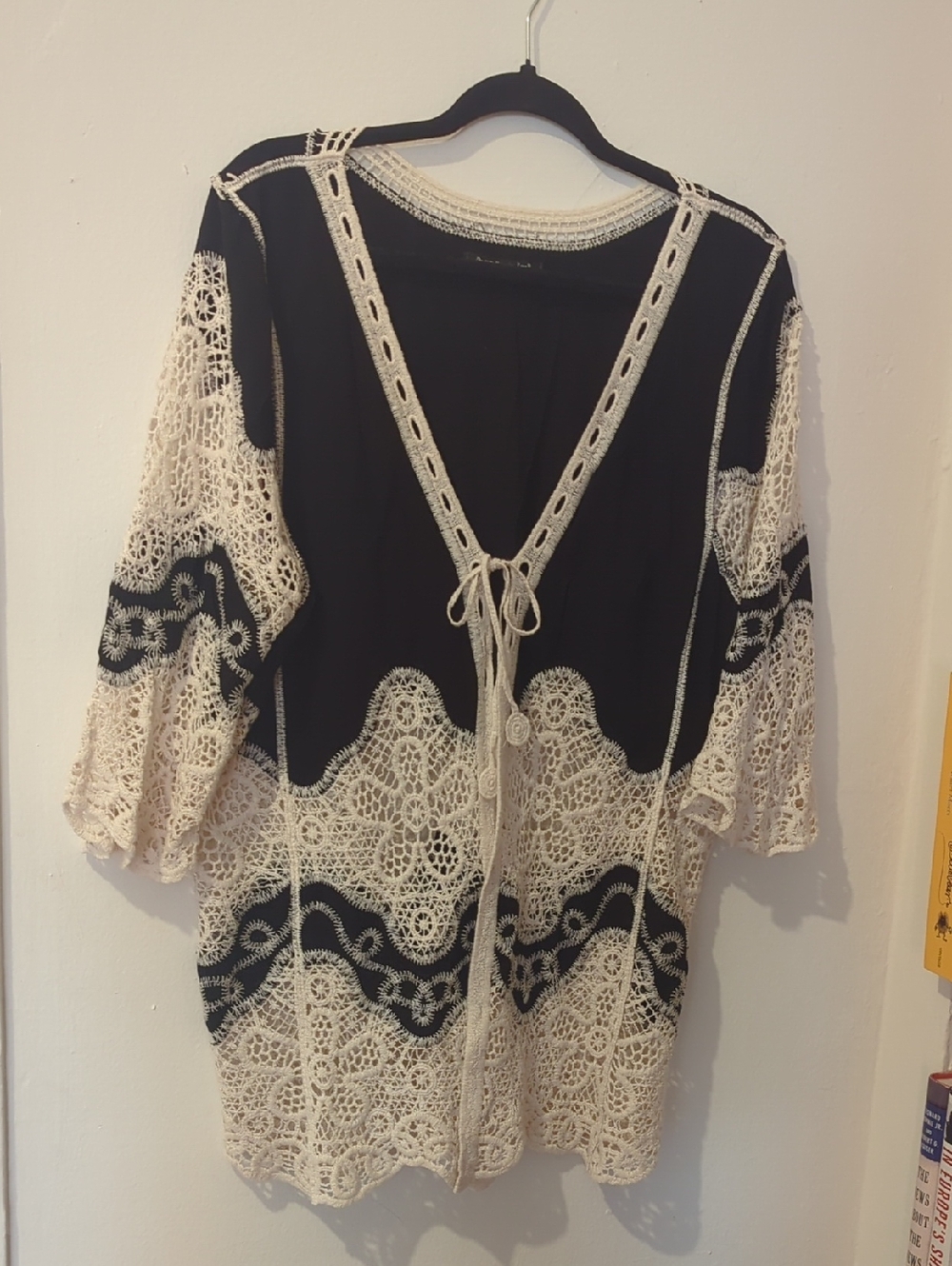 Anthropologie -Do everything in love Black and Cream Crochet Kimono One Size